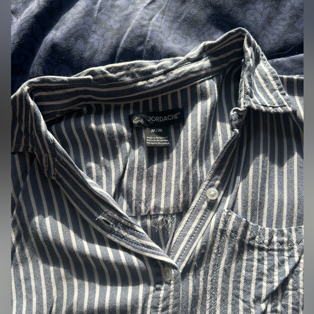 Jordache short sleeve striped shirt. Size medium